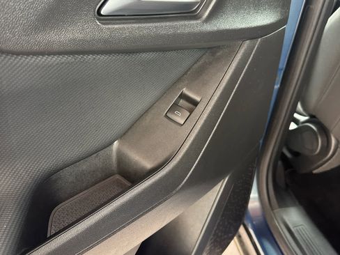 Used 2026 Chevrolet Equinox LT image 27