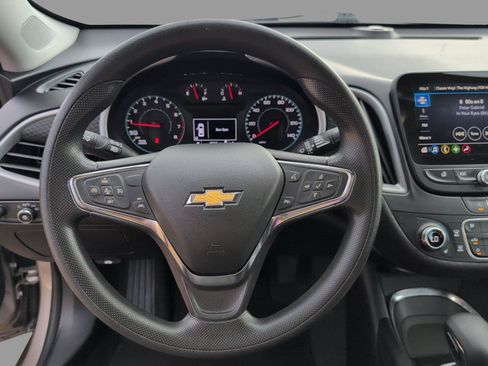 Used 2024 Chevrolet Malibu LT FWD image 34