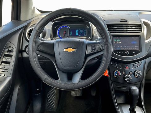 Used 2015 Chevrolet Trax LS w/ LPO, Cargo Package image 5