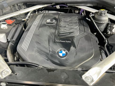 Used 2022 BMW X7 xDrive40i w/ Premium Package AWD/4WD image 31