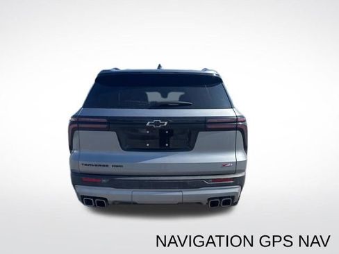 Used 2024 Chevrolet Traverse Z71 image 7