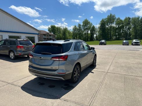Used 2023 Chevrolet Equinox RS w/ RS Leather Package AWD/4WD image 8