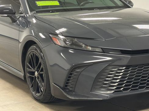 Used 2025 Toyota Camry SE w/ Multimedia Upgrade Package FWD image 5
