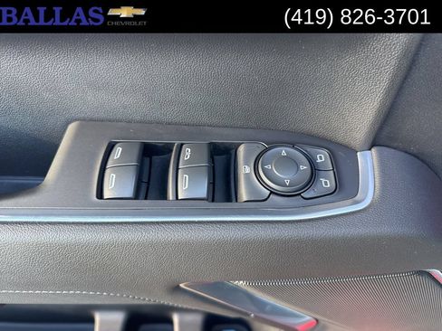 Certified 2022 Chevrolet Silverado 1500 LT AWD/4WD image 8