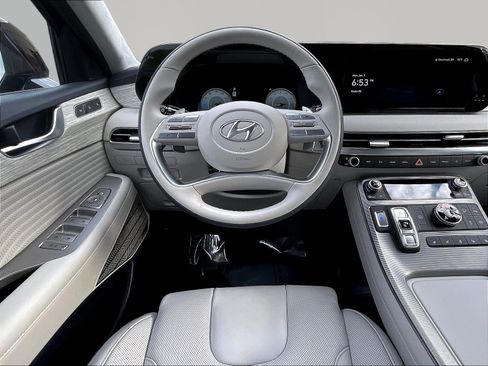Used 2025 Hyundai Palisade Calligraphy AWD/4WD image 8