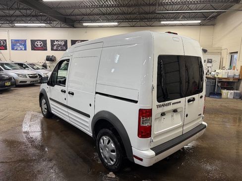 Used 2013 Ford Transit Connect XLT image 3