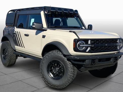 New 2025 Ford Bronco Badlands AWD/4WD image 2