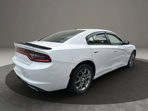 Used 2017 Dodge Charger SE w/ Power Sunroof Group image 5