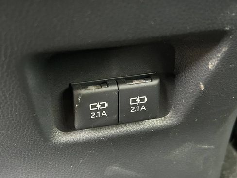 Used 2019 Toyota RAV4 XLE w/ Convenience Package AWD/4WD image 22