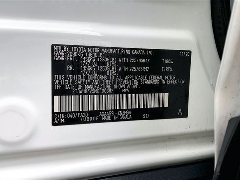 Used 2021 Toyota RAV4 XLE FWD image 36