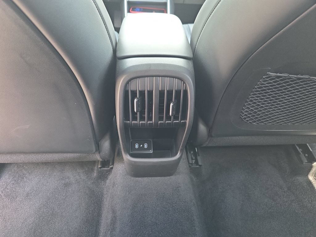 New 2026 Hyundai Kona SEL Premium FWD image 32