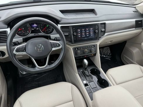 Used 2021 Volkswagen Atlas SE w/ Panoramic Sunroof Package FWD image 31