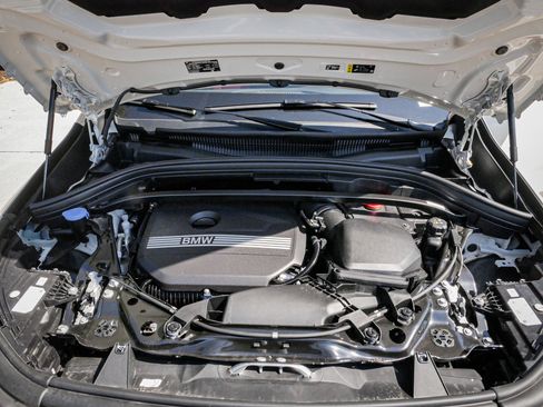 Used 2025 BMW X1 xDrive28i w/ Convenience Package image 34