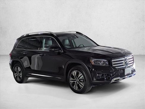 Certified 2025 Mercedes-Benz GLB 250 image 5
