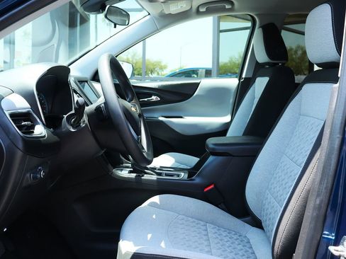 Used 2022 Chevrolet Equinox LS w/ LS Convenience Package image 37