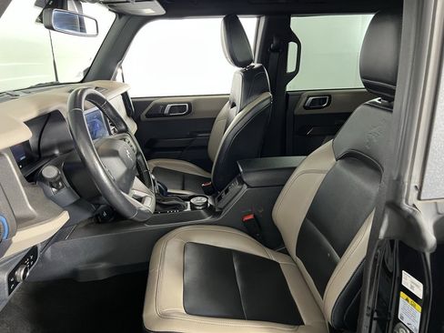 Used 2024 Ford Bronco Wildtrak image 24