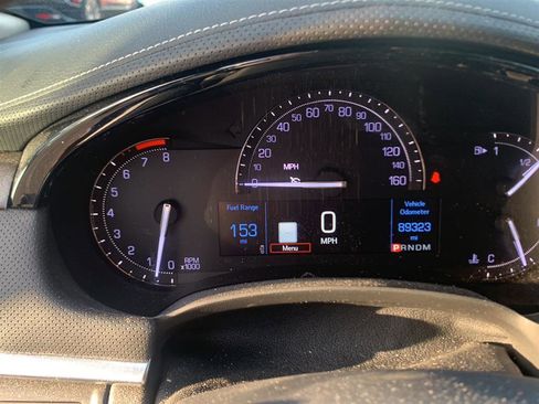 Used 2019 Cadillac XTS Luxury image 2