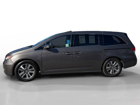 Used 2015 Honda Odyssey Touring image 2