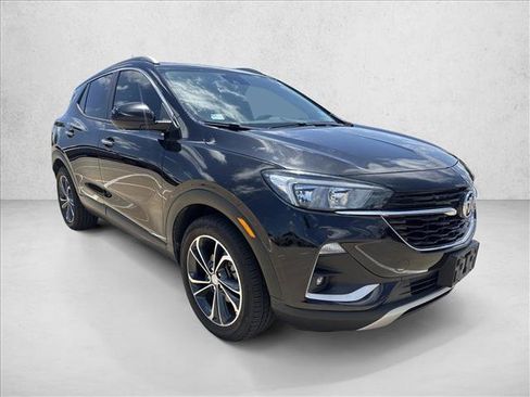 Used 2020 Buick Encore GX Select w/ Advanced Technology Package FWD image 3