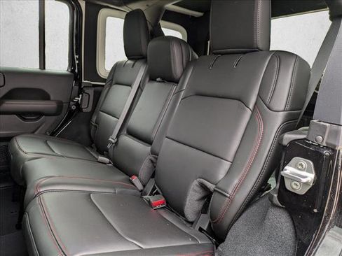 Used 2024 Jeep Wrangler Rubicon w/ Safety Group image 16