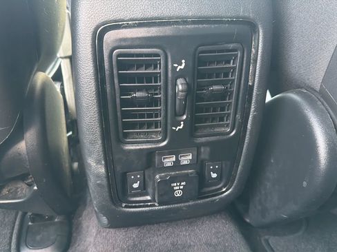 Used 2018 Jeep Grand Cherokee High Altitude AWD/4WD image 12