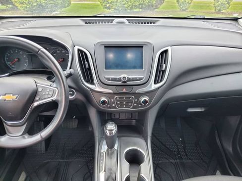 Used 2018 Chevrolet Equinox LT FWD image 13