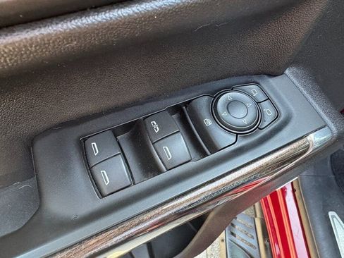 Used 2019 Chevrolet Silverado 1500 LT Trail Boss AWD/4WD image 11