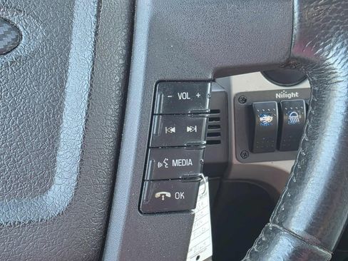 Used 2012 Ford F150 XLT w/ XLT Convenience Pkg image 19