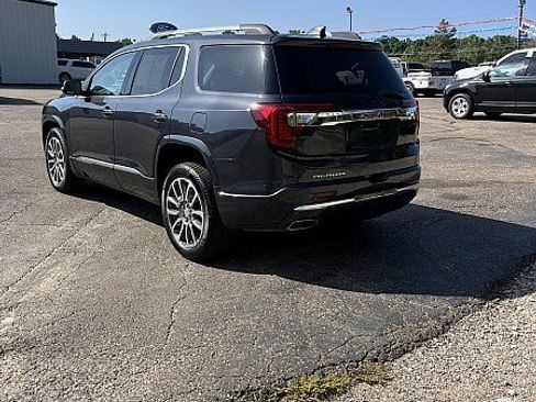 Used 2022 GMC Acadia Denali w/ Denali Technology Package FWD image 5