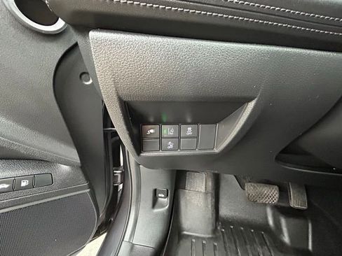 Used 2018 Honda Clarity Base image 14