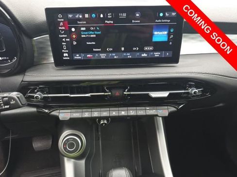 Used 2024 Alfa Romeo Tonale Ti w/ Premium Interior Package image 10