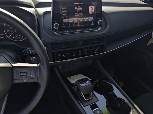 New 2026 Nissan Rogue S image 10