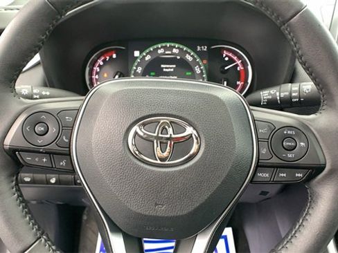Used 2023 Toyota RAV4 XLE image 17