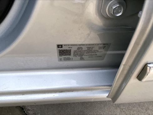 Used 2018 GMC Sierra 1500 SLT w/ Texas SLT Premium Package AWD/4WD image 34