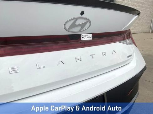New 2025 Hyundai Elantra SEL FWD image 21