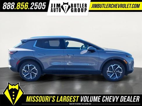 New 2026 Chevrolet Equinox EV LT image 5