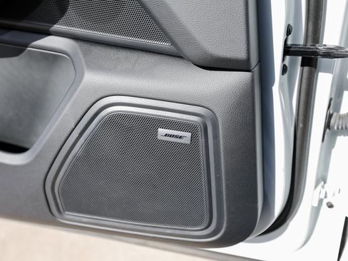 Certified 2024 Porsche Macan S image 22