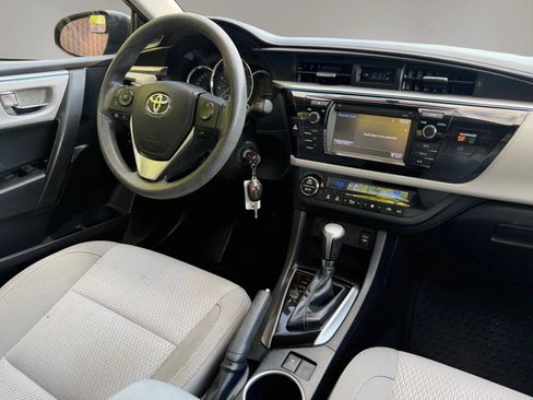 Used 2014 Toyota Corolla LE FWD image 24