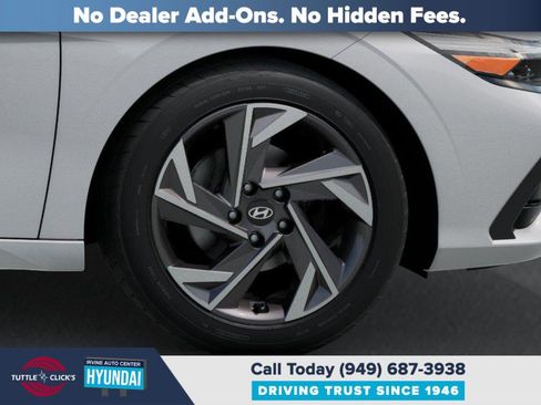 New 2026 Hyundai Elantra SEL Sport FWD image 8