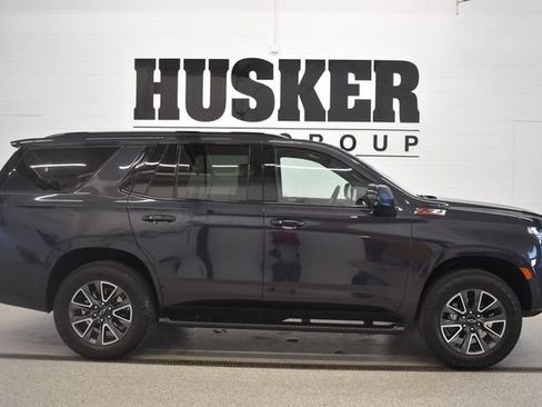 Used 2024 Chevrolet Tahoe Z71 w/ Luxury Package AWD/4WD image 2