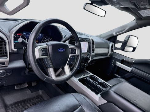 Used 2020 Ford F250 Lariat w/ Lariat Value Package AWD/4WD image 7