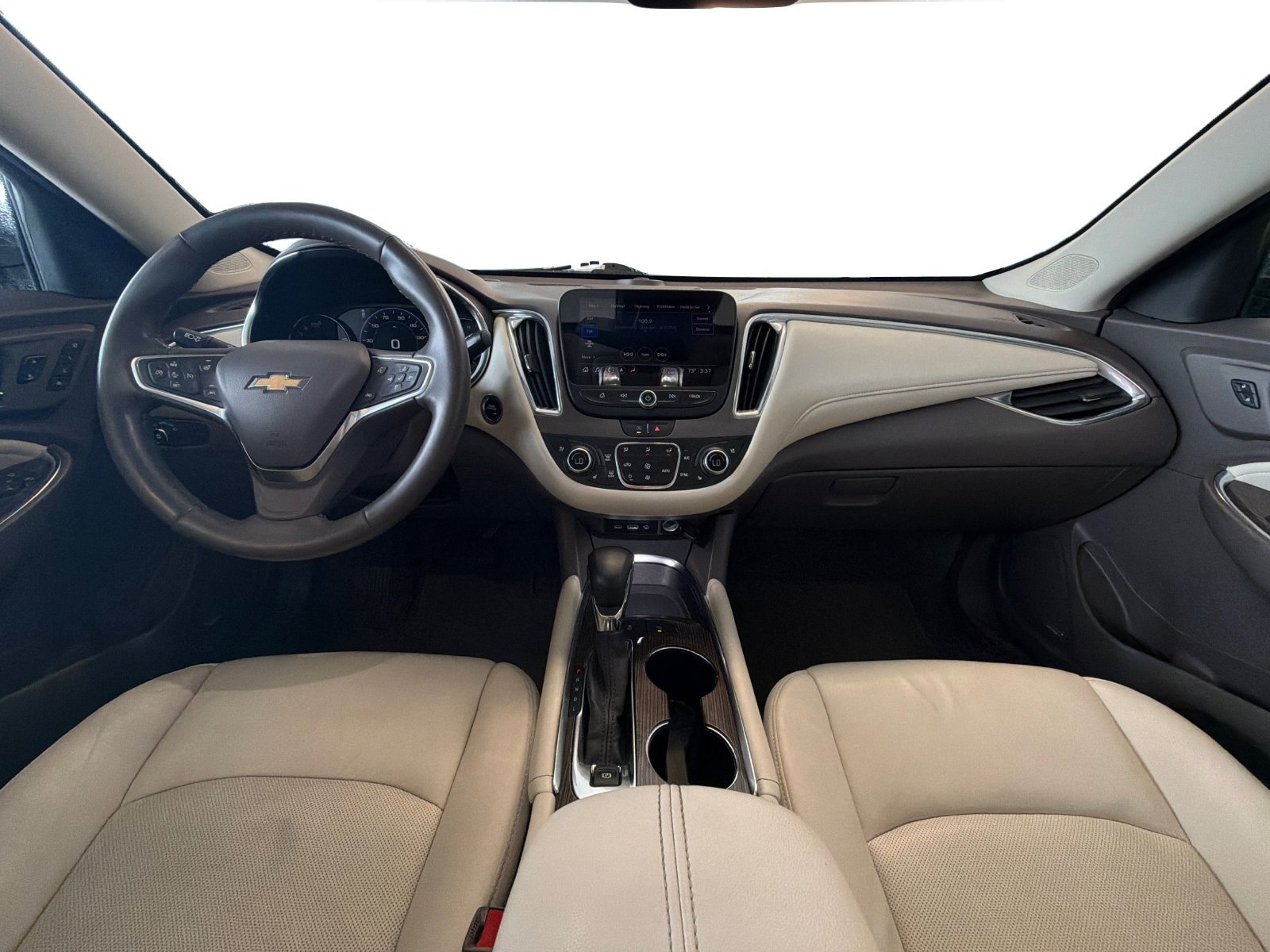 Used 2024 Chevrolet Malibu LT FWD image 13