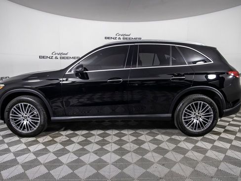 Used 2024 Mercedes-Benz GLC 300 4MATIC image 11
