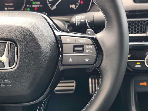 Used 2025 Honda Civic Sport image 29