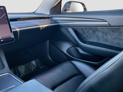 Used 2023 Tesla Model 3 Standard Range RWD image 22