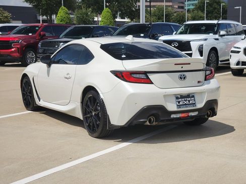 Used 2024 Toyota GR86 Premium RWD image 5