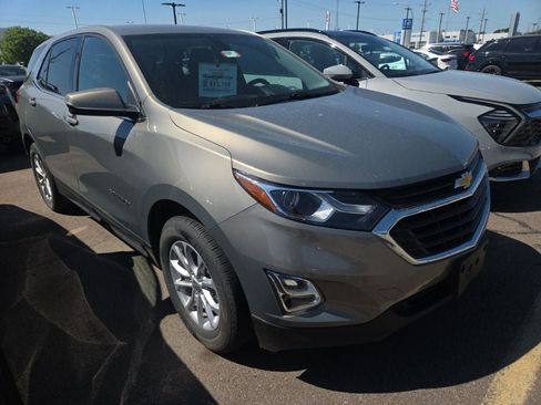 Used 2018 Chevrolet Equinox LT AWD/4WD image 1