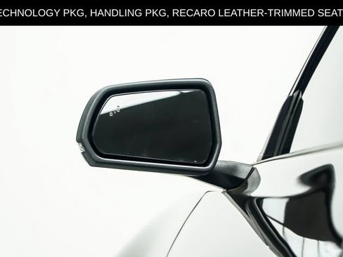 Used 2022 Ford Mustang Shelby GT500 w/ Technology Package RWD image 22