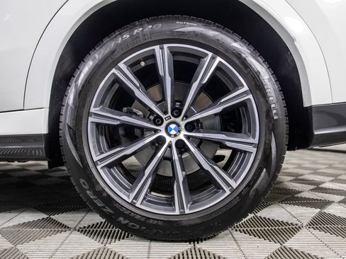 Used 2024 BMW X6 xDrive40i w/ Parking Assistance Package AWD/4WD image 42