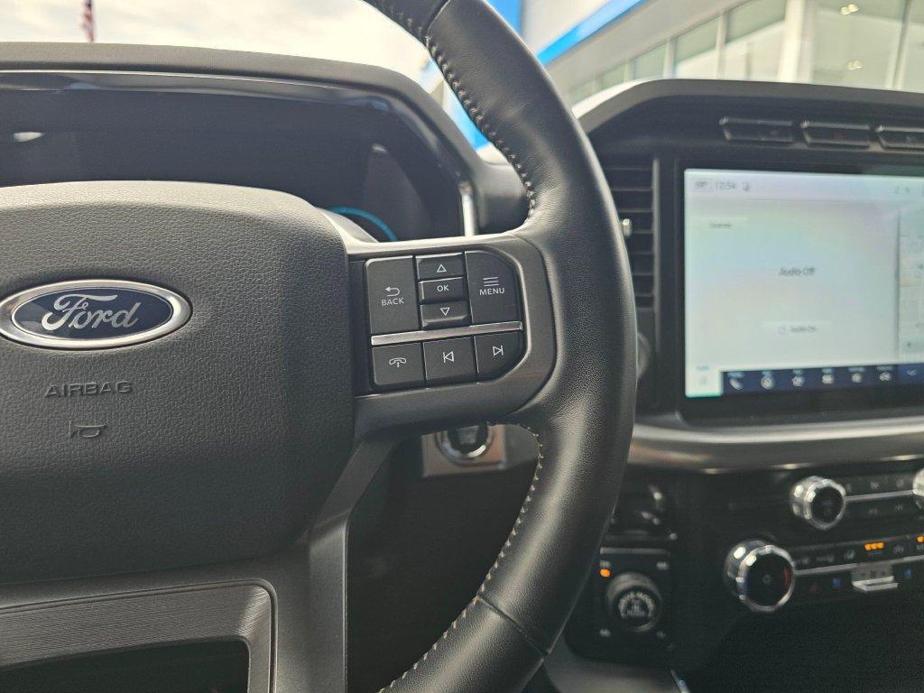 Used 2022 Ford F150 Lariat w/ Trailer Tow Package AWD/4WD image 35